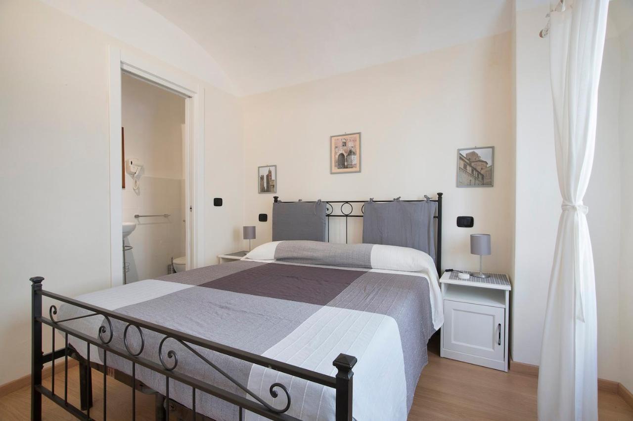 B&B Sotto Le Torri アルベンガ エクステリア 写真